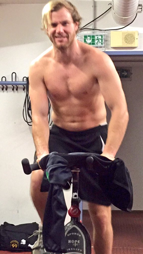 Big homecoming for <a href="/pirme44/">markus pirmann</a> tonight! #pregameflex