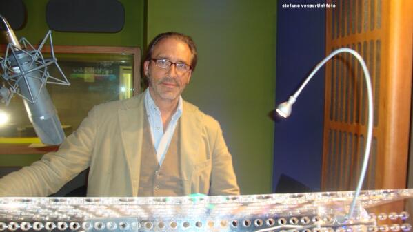 eBertoni85's tweet image. Roma.Pochi giorni fa,al doppiaggio! foto di Stefano Vespertini. Un abbraccio!!!