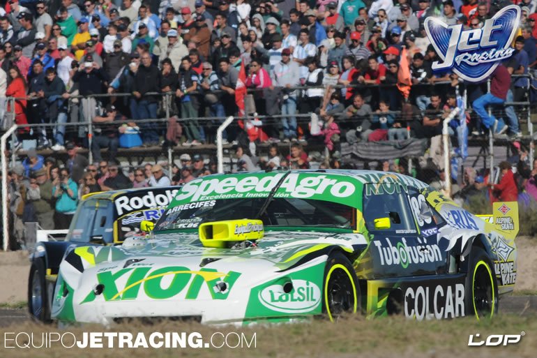 EquipoJetRacing's tweet photo. Podio con Agustín en Viedma. Recuerdo en fotos #TC #2015 #8Meses https://t.co/qn2xgSKZrL