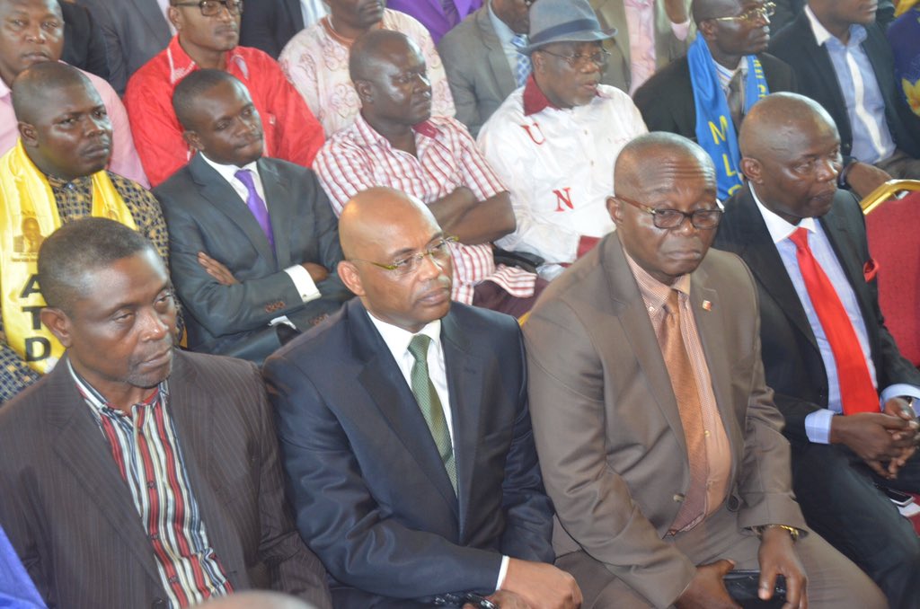 sgudemo's tweet photo. #RDC Signature de la charte du #FrontCitoyen2016 hier à #Kinshasa #CandidatureUnique #Alternance2016 @radiookapi https://t.co/jgwwKTz355