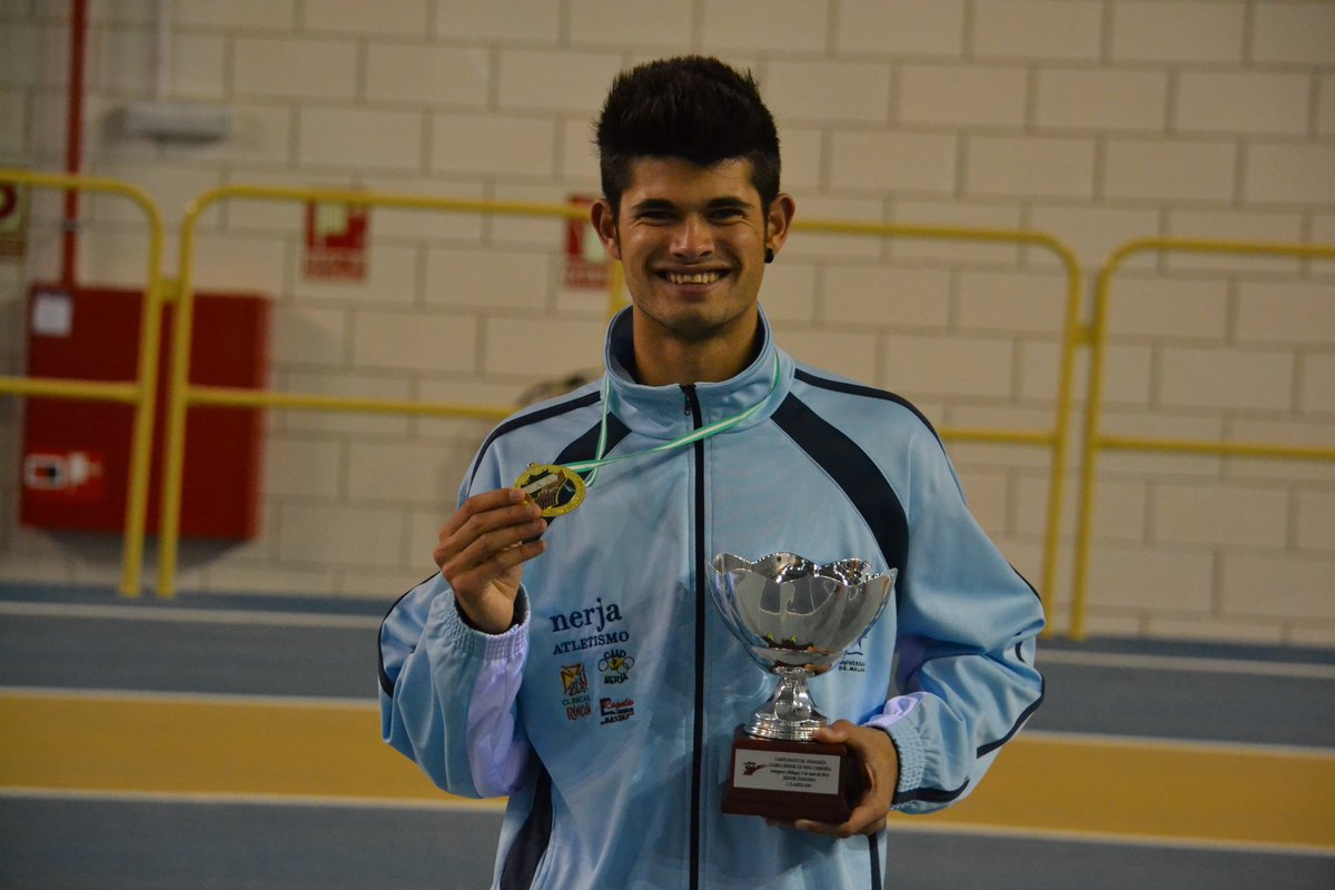 ATLTSMOCALLENCE's tweet photo. @DiegoJCoronil con @Nerjaatletismo CAMPEÓN DE ANDALUCIA en campeonato de Andalucia de clubes pc categoria juniors https://t.co/joGh16eaC9