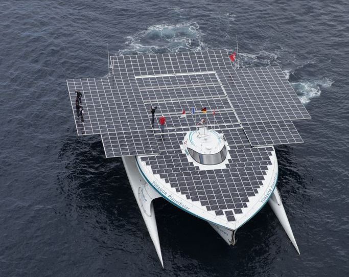 Turanor planetsolar. транспорт на солнечных батареях. катамаран «turanor planetsolar». корабль solar. катамаран «planet solar turanor».