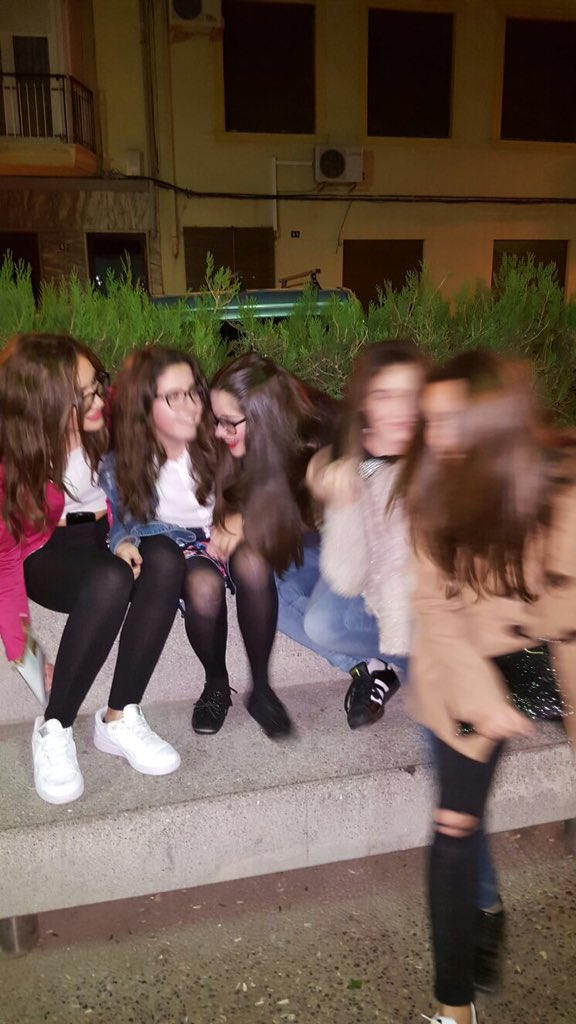Valeriiiiii1's tweet photo. Os amo💘 @irenecilla15 @_ElenaPalomares @andruu_navarro_ #Meeer https://t.co/j6rQgKSEQW