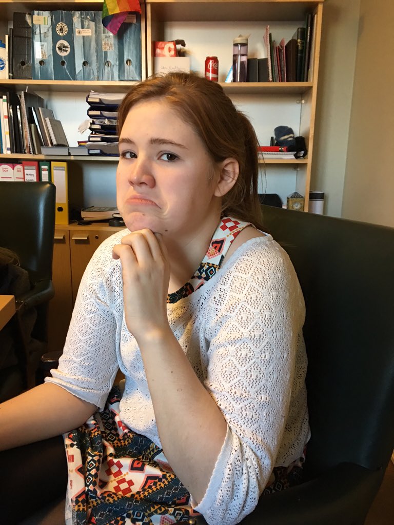 AKTU TAKTU-TILBOÐ FYRIR MR-INGA
995kr fyrir ostaborgara, franskar og gos!!!
Ath! Aukaverkun tilboðsins er HAMINGJA