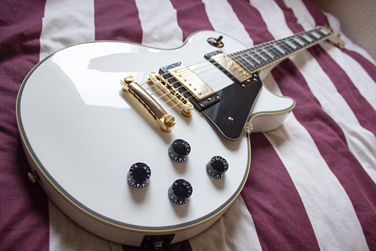 dconde_dc's tweet photo. Vendo Epiphone Les Paul Custom White. 🎸💰 Más info aquí ▶ https://t.co/hQc7GQzdys https://t.co/1B0rh9Z4aS