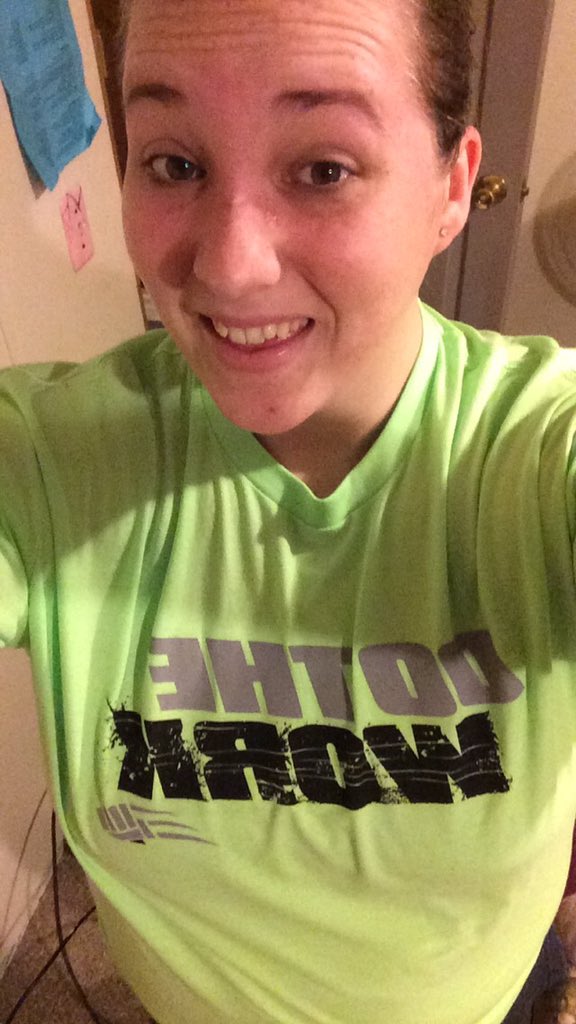 MrsDaniT_44's tweet photo. On Sunday's I #dothework before I go to church! #cenatraining pretty pumped to be running a almost 2 miles! #C25K https://t.co/LKCkqfs7Fj
