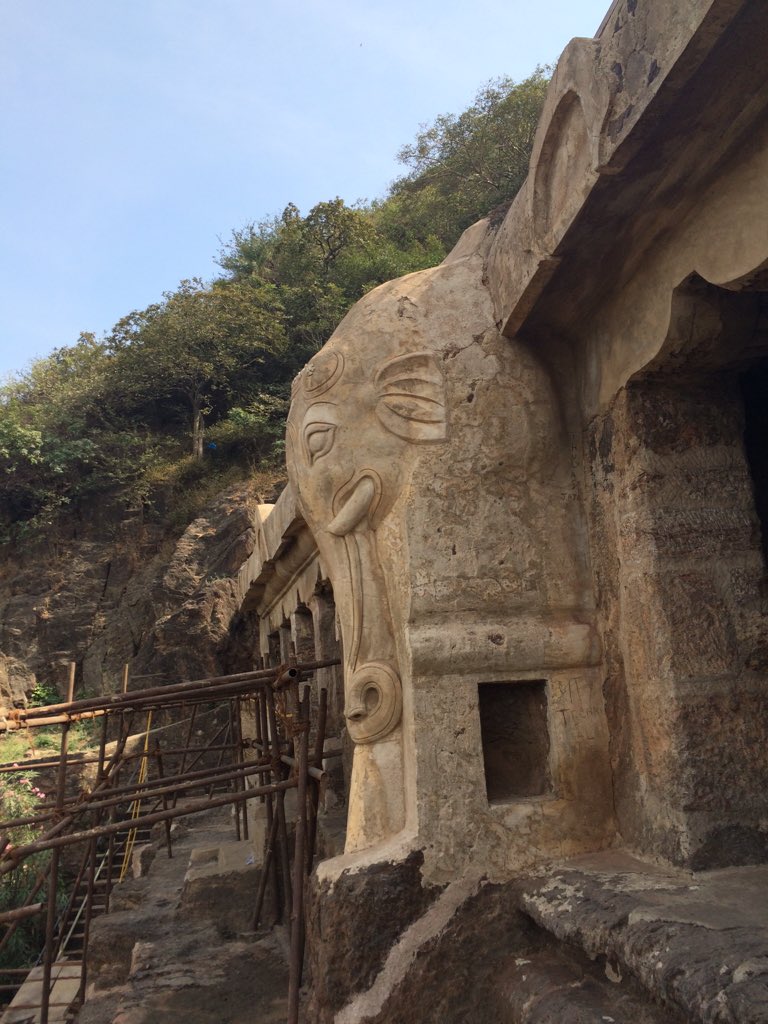 Oshit_iRock's tweet photo. Caves! https://t.co/4R0ukNHADM