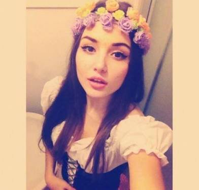 _MelisMiyy_'s tweet photo. @Handemiyy_ERCL benim bu foto ❤️ https://t.co/fLxrV57l6Q