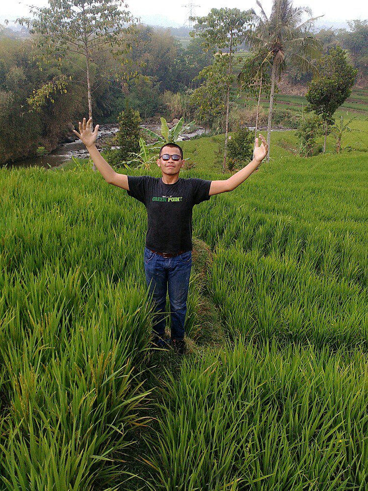 Allhamdulilah masih bisa menghirup udara segar :)