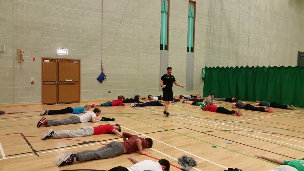 andyreid49's tweet photo. @SwimUlster Interpro Team working with #theperformancelab @ElitePhysio1 on corrective exercises from movement tests https://t.co/zYlkL7kFaz