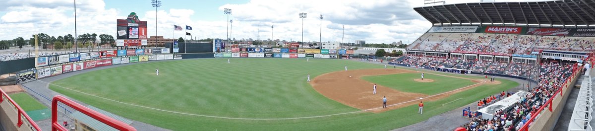 baseballpanora's tweet photo. Panoramic shot @GoSquirrels at the Diamond in Richmond Va. An amazing ballpark with a rich history https://t.co/4bS34ssWC8