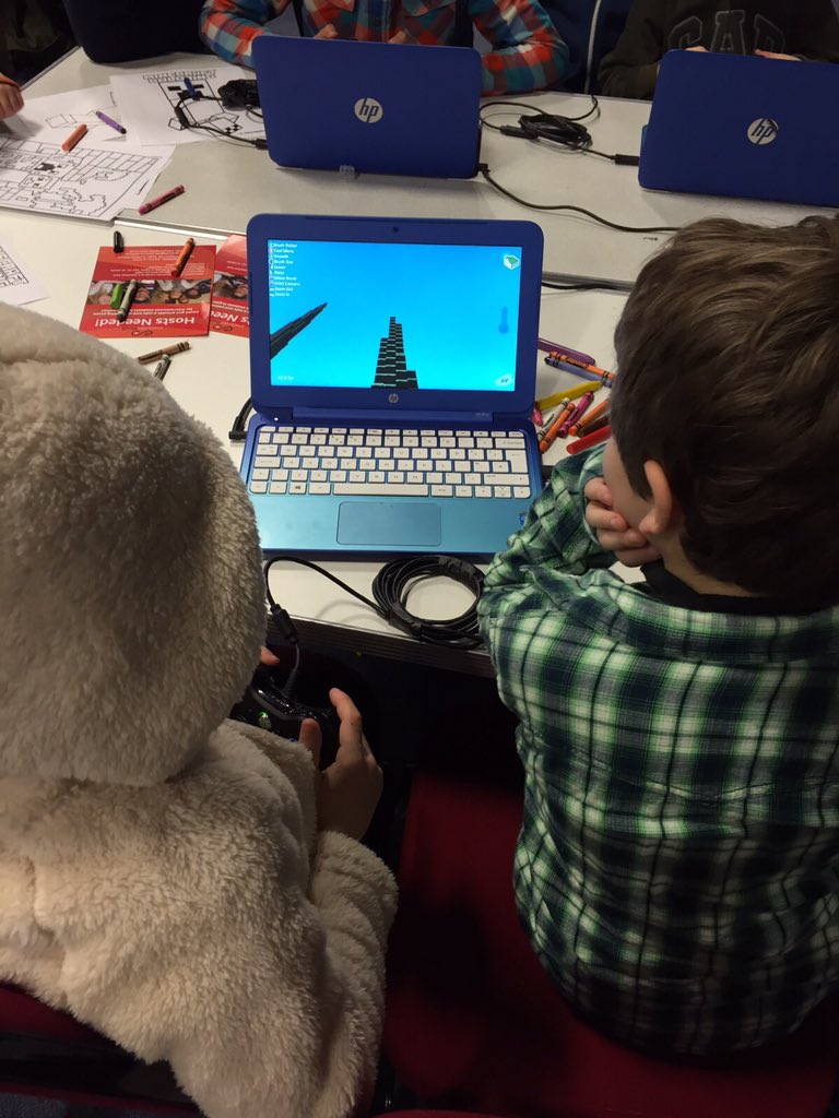 BigLearningCo's tweet photo. #takepART7! #CREU @s4c @innovativeteach #Minecraft #kodu https://t.co/dlUgzOnCA7