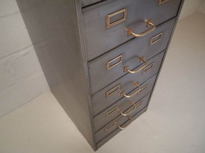 mywarehousehome's tweet photo. A beautiful polished steel and brass filing cabinet @ArkMidcentury #vintage #industrial https://t.co/UFjM1kE6cL
