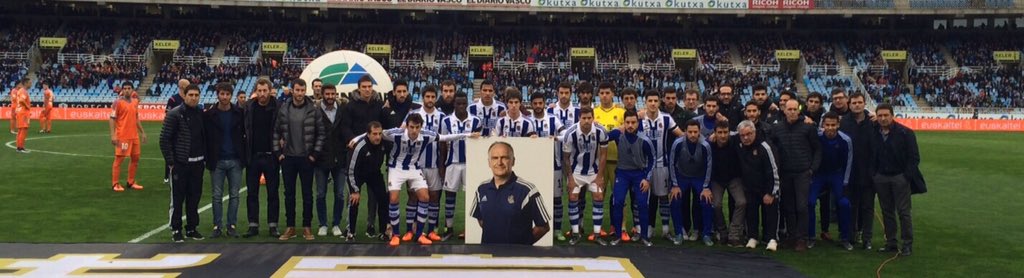Partido en juego ya tras el sentido recuerdo hacia Tximist #RealSociedad