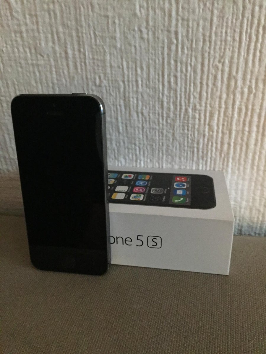 Vendo "Iphone 5s " en #wallapop p.wallapop.com/i/54263802?_pi…