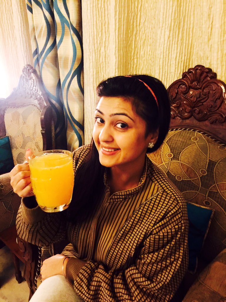 divyasabhlok's tweet image. #calories #fruitchained #health #eatwell #foodie #cheerstothefreakinweekend #fruitydrink facebook.com/divya.sabhlok/…