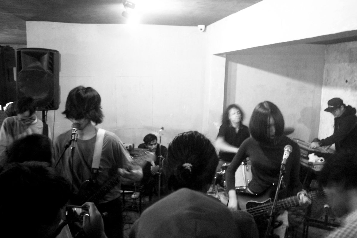 @healsmusic_@YellowTruckCafe #edisiminumkopi!