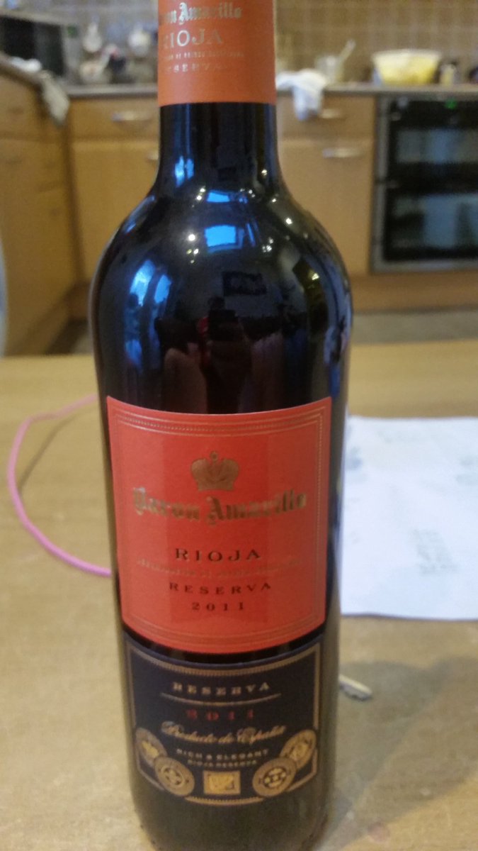 DaiDarlo's tweet image. Veg peeled✔
Uniforms ironed✔
Watched Swans play shite✔
8km run round block✔
Wine breathing✔
and relax✔
#nicepace 🐡😆