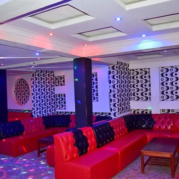 TheDeepWestKe's tweet photo. We promise style, comfort and great comfort when you walk into our lounge. Come dine and party with us. https://t.co/QgmXor6kOh