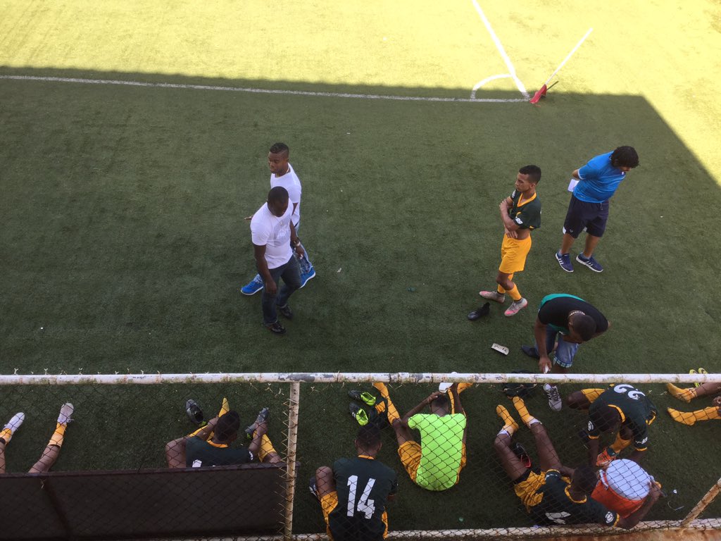 MT #CopaRommel - En estos momentos, Promesas de Dios está venciendo 2-1 al líder, Panamá Viejo.