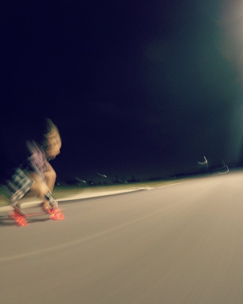 VictoriaLeighVL's tweet photo. Midnight cruise lighting up the night with @DieterHumpsch! ⚡️💘 #girlswhoskate #strght #skateboards #LoveFL #happy https://t.co/lFdAbgDFZj