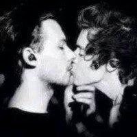 bellarke9e34's tweet photo. Io aspetto con ansia Marzo #LarryComingOut2016 https://t.co/k48kz6yWil