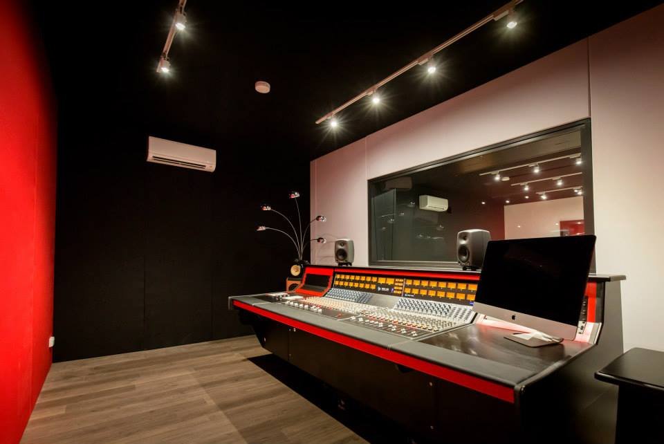 ZAORFurniture's tweet photo. This is what we do #CustomDesks #Felix | Abbey Road Institute Australia
https://t.co/61Pf0DEQa3 @AbbeyRoadInst https://t.co/NcKKohq3m4