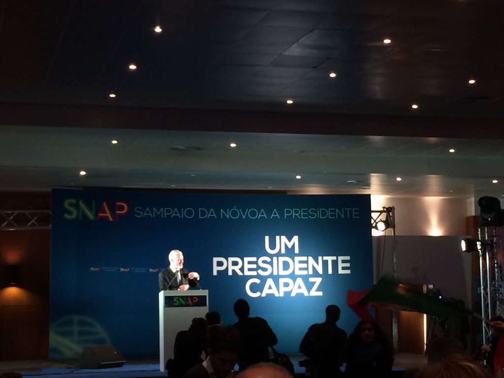 cnnportugal's tweet photo. Discursa agora Sampaio da Nóvoa #campanhatvi24 #snap2015 https://t.co/IRbP8C3oUw mirandandreia