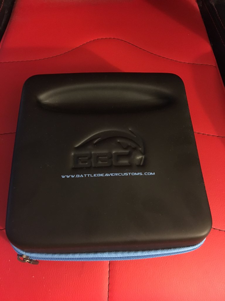 PHiZZURP's tweet image. GIVEAWAY- Retweet to enter in this battlebeaver Xbox one controller giveaway. I will be picking a random retweeter.