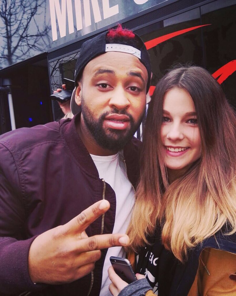 Princess1Huber's tweet photo. Ado du bist einfach so krass mäßig drauf ���� Hdl großer #mikado #adokojo #bester #reisex  @Adokojo @miikesinger ❤️ https://t.co/Tzdj6PZY15
