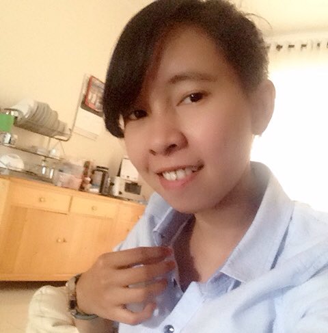 baik buruknya manusia cuma tuhan yg tau...org lain mau ngomong apaa senyumin ajaa 😊☺️ good night💋