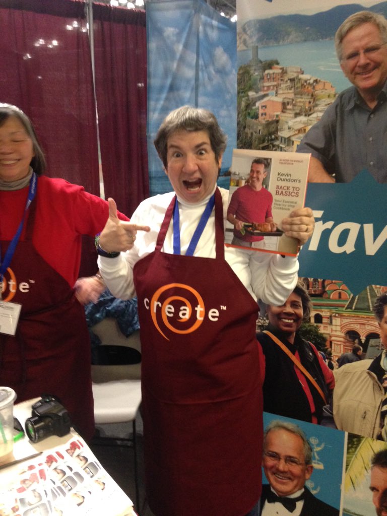 CreateTVchannel's tweet photo. It's INSTANT GIVEAWAY TIME AT @NYTTravelShow #Booth1052 
@Kevindundon Cookbook with YUMMY recipes! https://t.co/gdT1Jgq31w