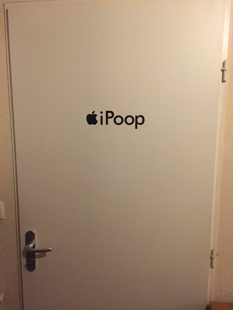 MisterC00l's tweet image. On ne me demandera plus jamais où sont les toilettes.
#ipoop