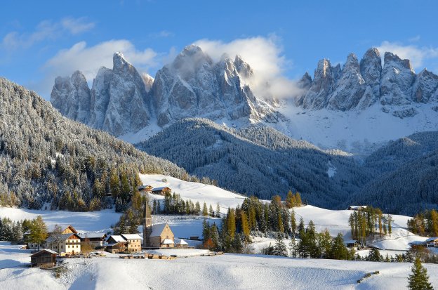 ItalyMagazine's tweet photo. Italian Mountain Activities For The Whole Family https://t.co/DvaUUm95FX via @italymagazine #Travel #Italy https://t.co/3SiFTBOM7Z