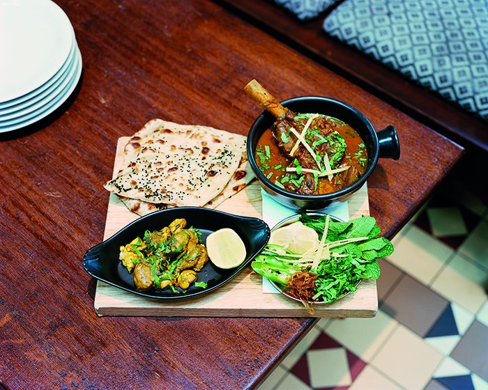 FT's tweet photo. The great British curry crisis and the entrepreneurs grappling to save the industry https://t.co/0MegyOwL0n https://t.co/GOHSTHRGSa