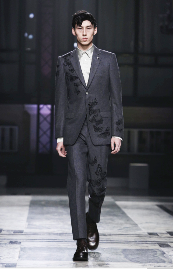 Qing He for @WorldMcQueen #LCM #AW16 #FashionWeek #AlexanderMcQueen #QingHe #WilhelminaModels
