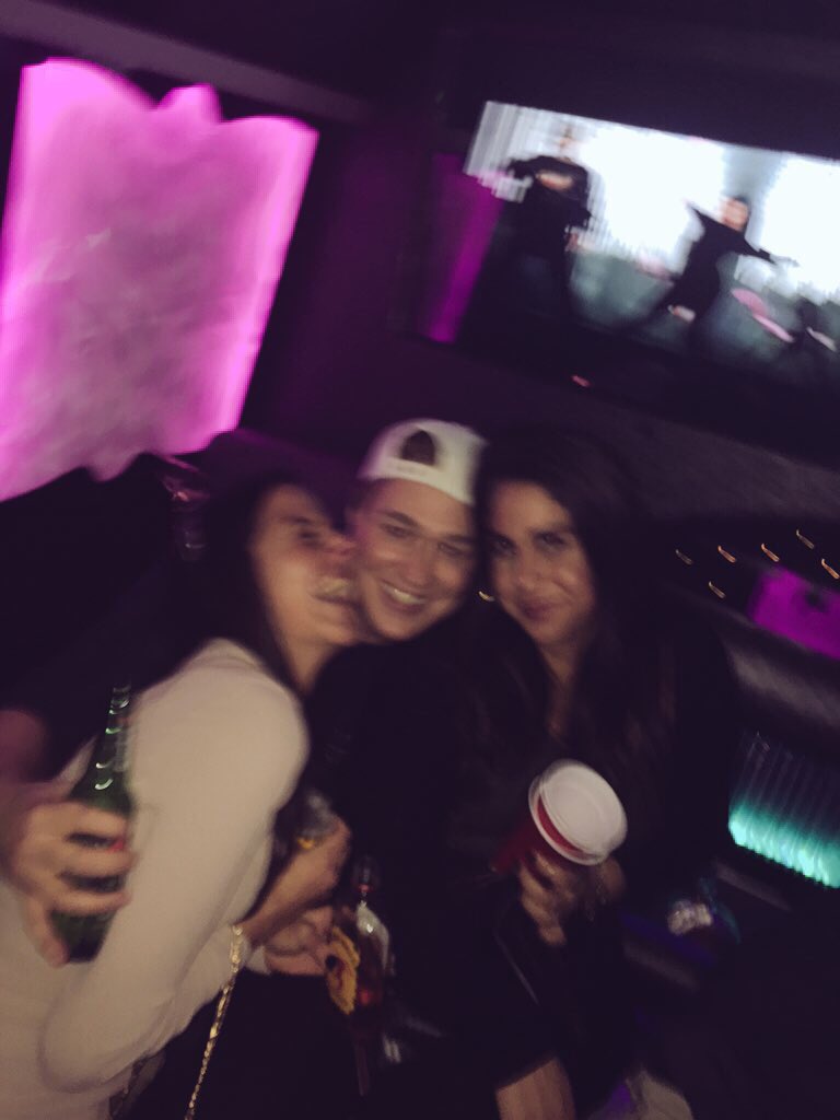 Swilly44's tweet photo. About last night.. A little blurry a lot of fun! #partybusparty #philly @gMelans44 @bobbyyhalo1 @lindzmc03 https://t.co/oVLT28NGY9