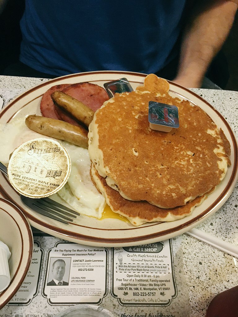 ThisIsVT's tweet photo. The Wayside is a #centralvt institution & warm & cozy on a rainy Sunday. @cabotcheese #vtmaple https://t.co/LPlNIDV9B8