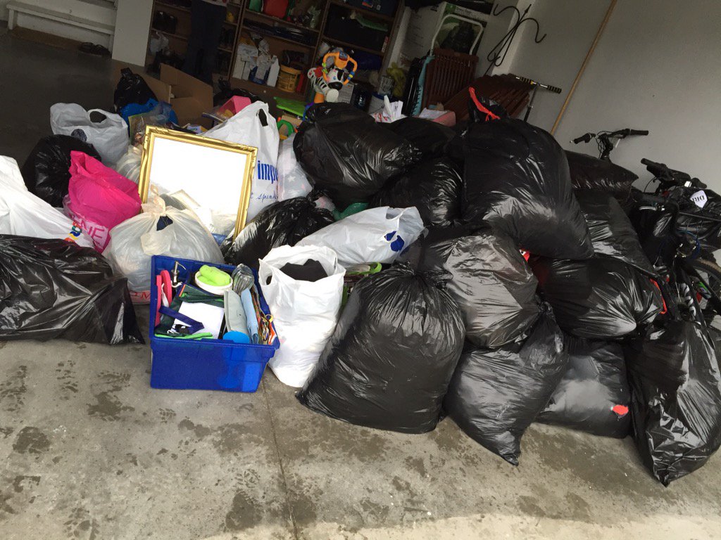 AmyH5496's tweet photo. Safe to say Clothing For A Cause was a success!! #c2lffp https://t.co/ACU94c2Qzp