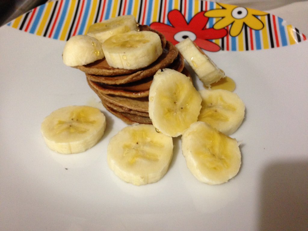 GenesisChannel's tweet photo. @Paugalindo @YouTube  pancakes de avena con canela 🤗 super ricos!! https://t.co/n7KUodIeBK