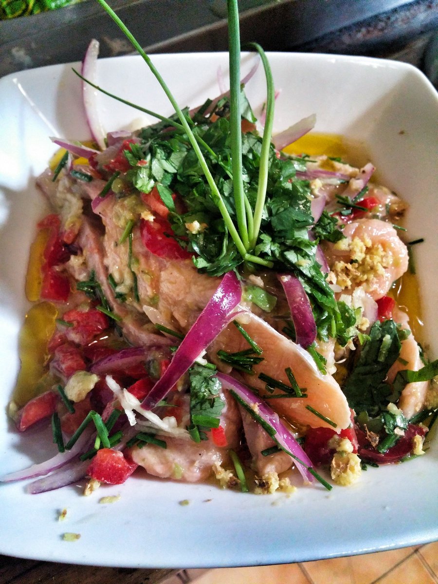 CrichardGD's tweet photo. #crichardcocina #ceviche de longitas de salmón con gengibre y ajo
#tranqui #soloes mi #almuerzo #soloescomida https://t.co/Hma0Ged4Xi