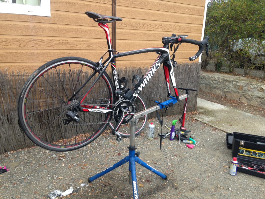 cycletrainrace's tweet photo. Little granny 34 tooth chainring on washed oiled and ready to go #cyclist #cycling #vegan #vegancyclist https://t.co/3q6Q2qM11u