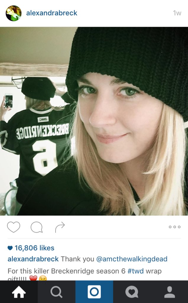 So the only other cast member I've seen wearing this "wrap gift" is Tovah and her character dies in season 6....