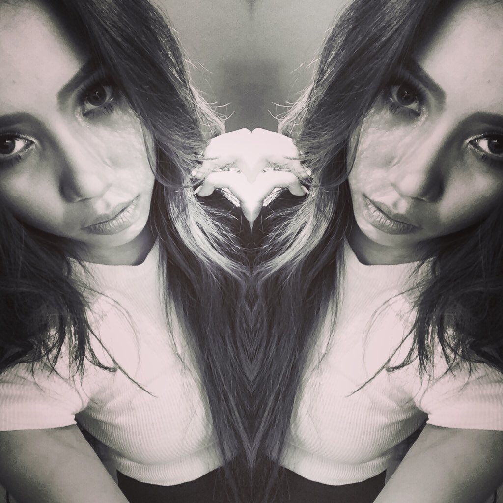 4sisters_celina's tweet photo. Black and White ⚫️⚪️ https://t.co/WSat7GlGVD