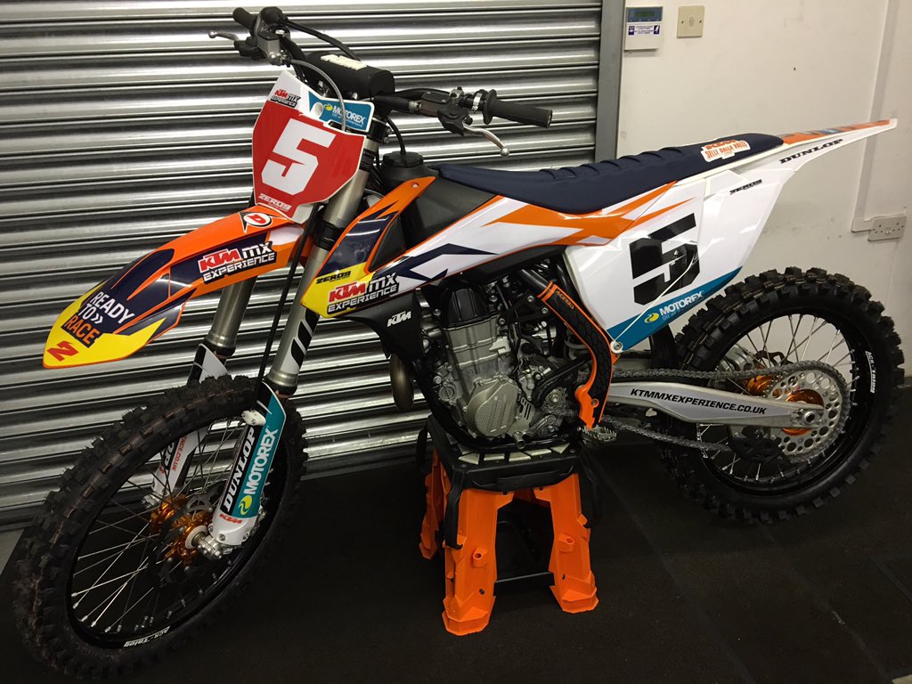 KTM_MX_School's tweet photo. 450SX-F looking good https://t.co/ig1fExaYlP https://t.co/MX3tYP7nPP