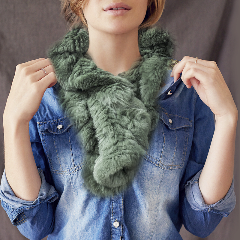 MarleesStyle's tweet photo. Warm up &amp; add some color to your #style w/ this cozy #scarf: https://t.co/np4jcMo1mX https://t.co/8LhVH98dgM