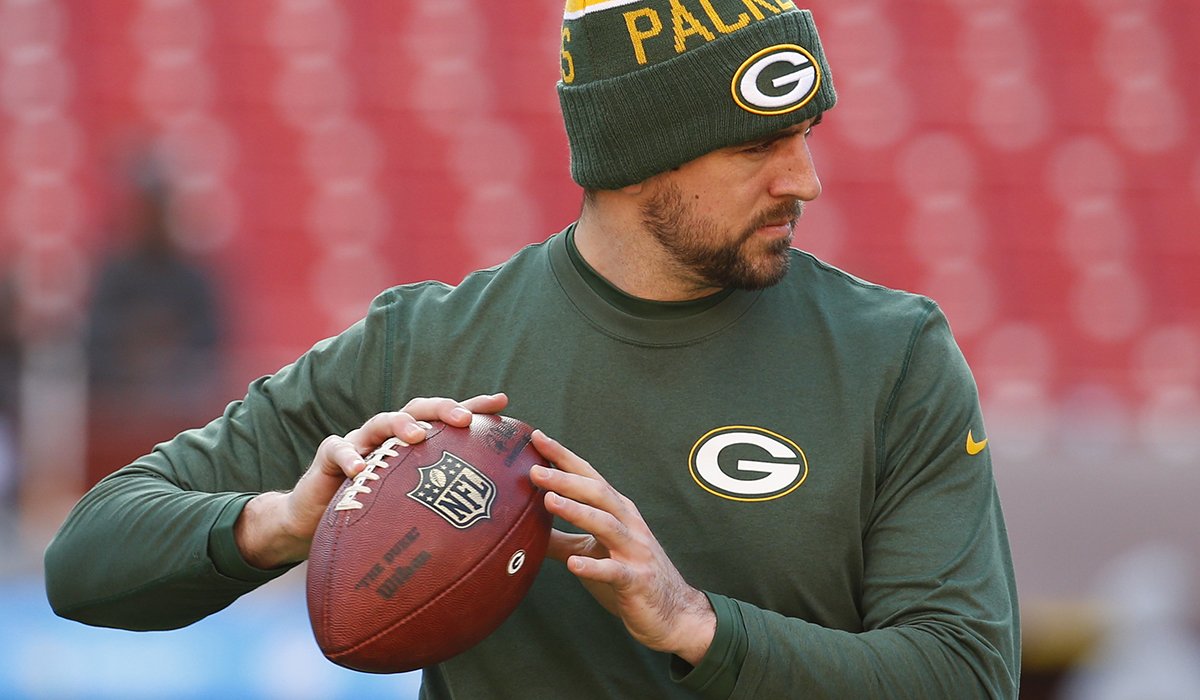 packers's tweet photo. #12 hits the field. #GBvsWAS https://t.co/6Wu1qcc0SZ