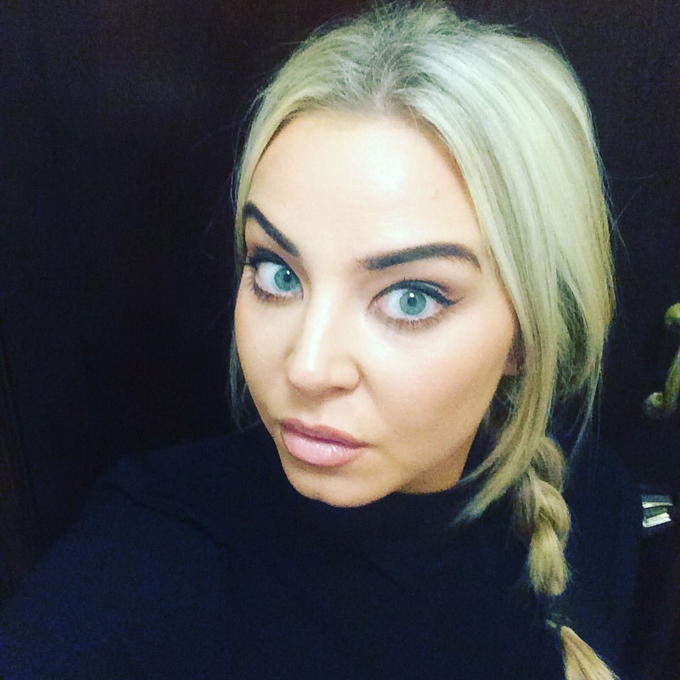 LeanneHitchen7's tweet photo. ⚫️▪️⚫️▪️⚫️▪️ https://t.co/dcyAO97IC9