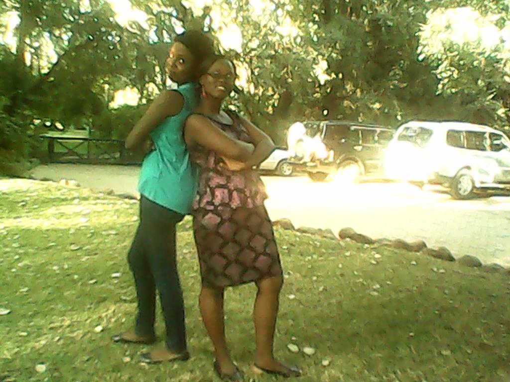 CChunda's tweet image. Frienship goals