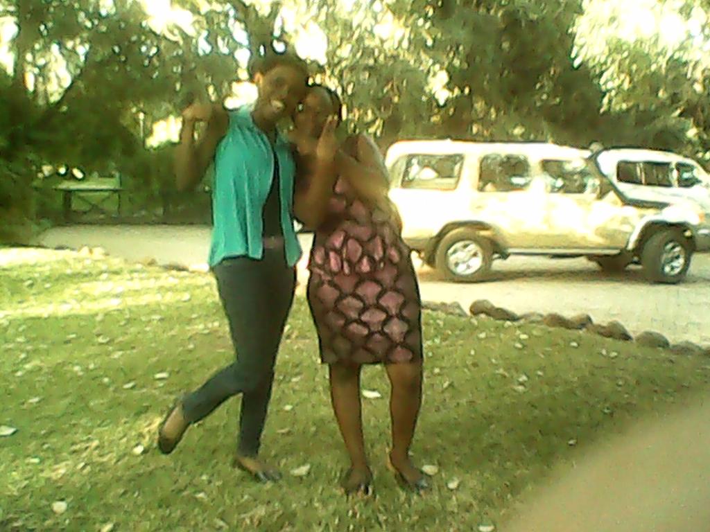 CChunda's tweet image. Frienship goals